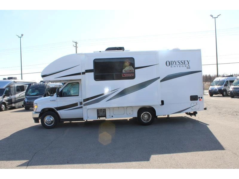 Entegra Coach Odyssey 22af.se 2025 alt