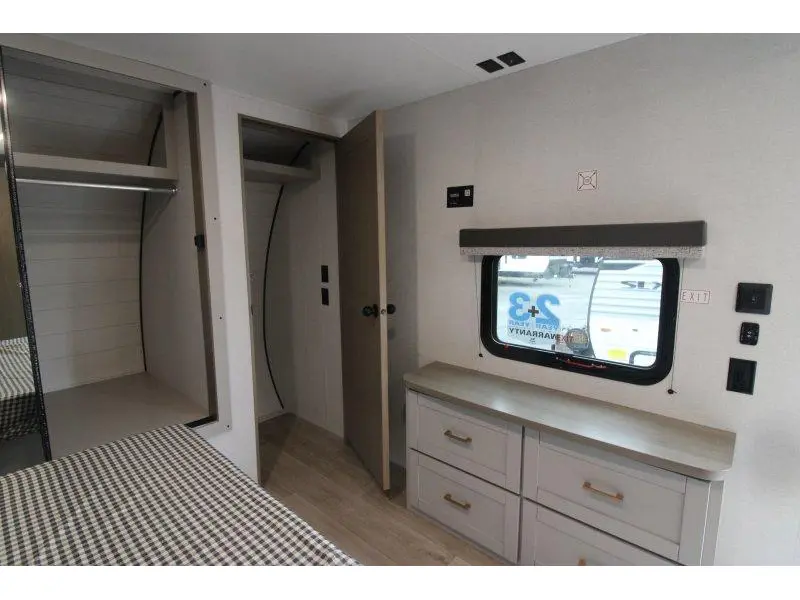Jayco Jay Flight 2027