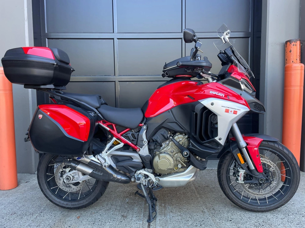 2021 Ducati Multistrada V4 alt