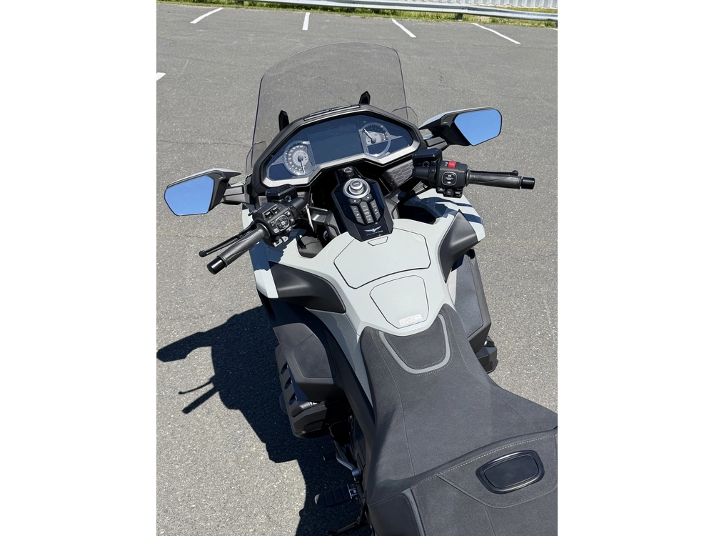 Honda Gold Wing Tour 2026 alt