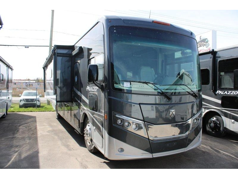 Thor Motor Coach Palazzo 37.5 2026 alt
