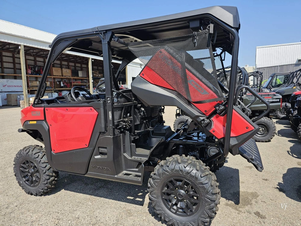 2026 Honda Pioneer 1000-5p Deluxe alt