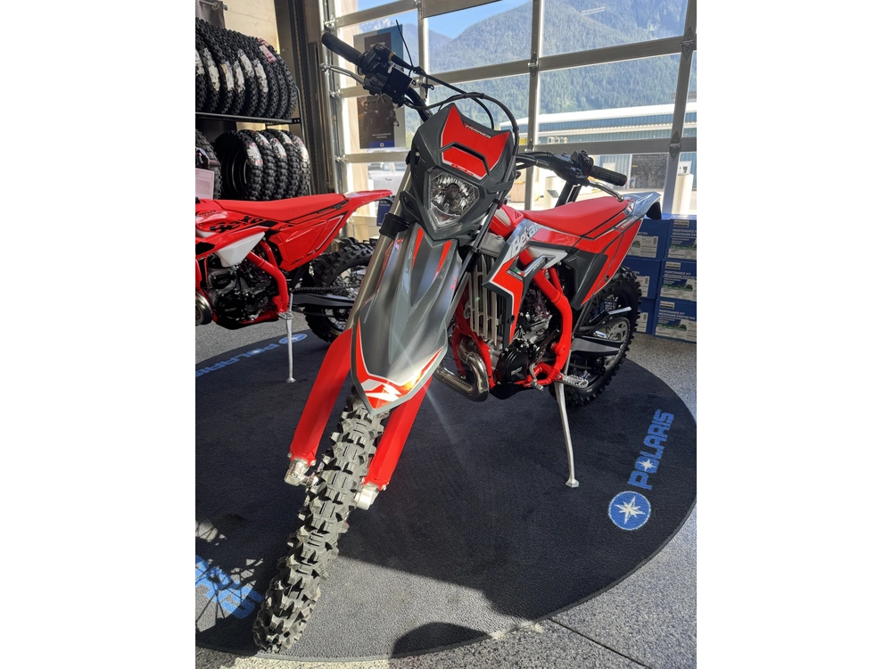 2026 Beta Xtrainer 300 *$89 Bi-weekly* alt
