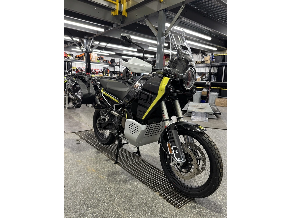 Husqvarna Norden 901 Expeditio 2025 alt
