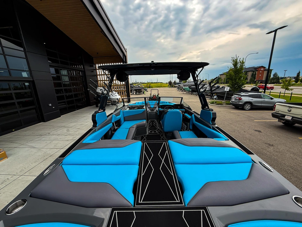 2027 Atx Surf Boats 22 Type-s alt