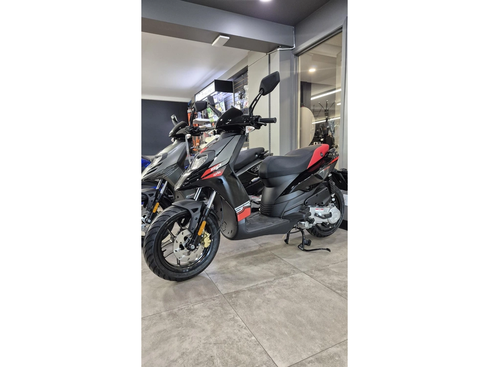 Aprilia Sr Mt 50 2026 alt