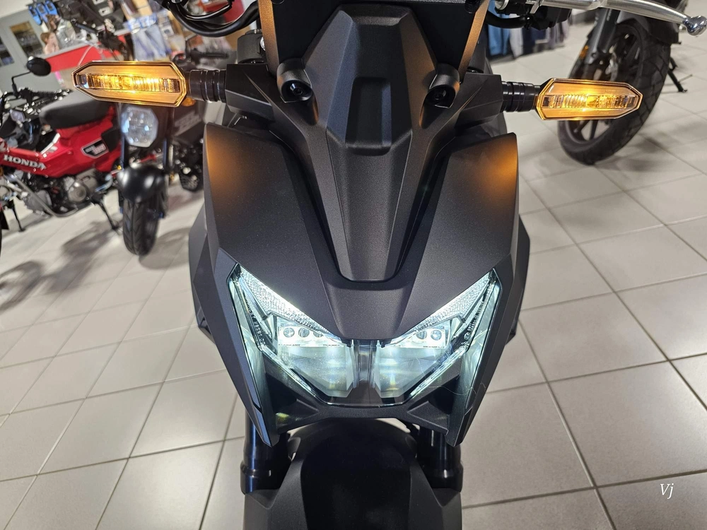 2025 Honda Cb750 Abs alt
