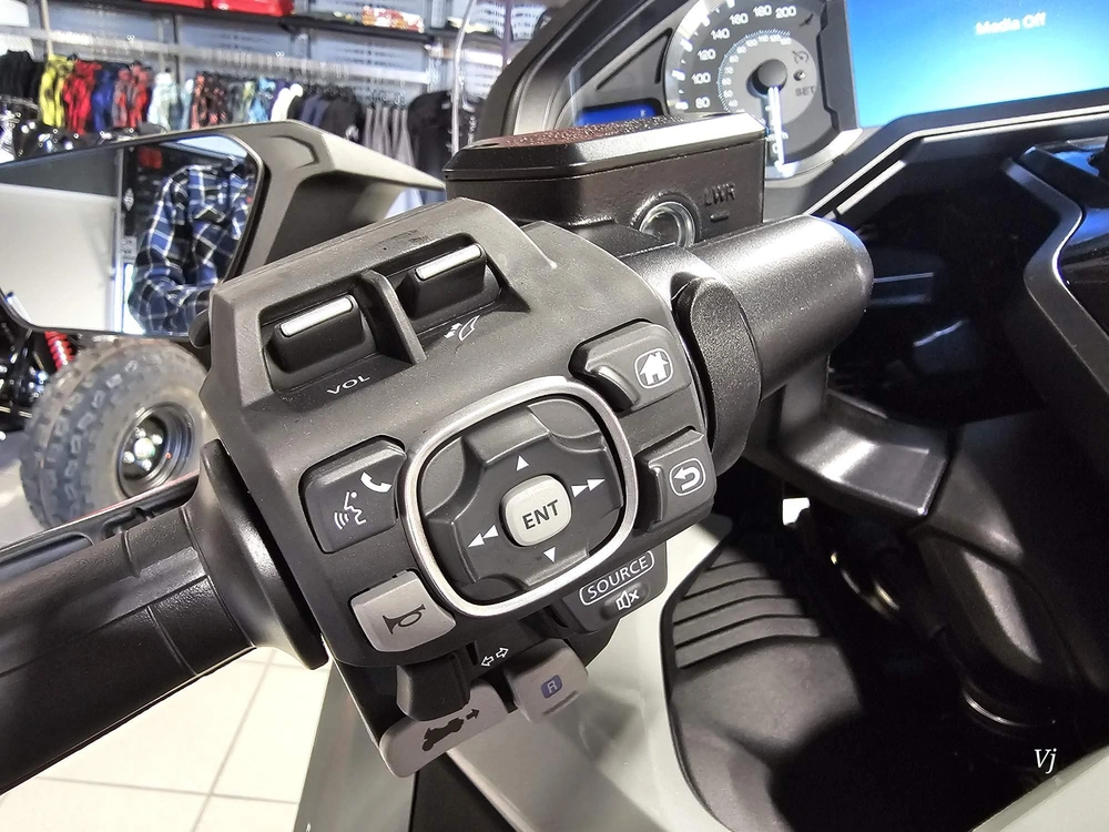 2026 Honda Gold Wing Tour Abs alt