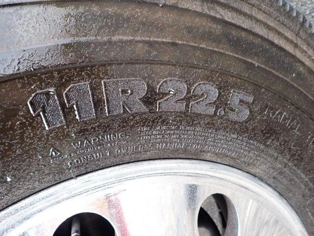 Freightliner M2-106 2013