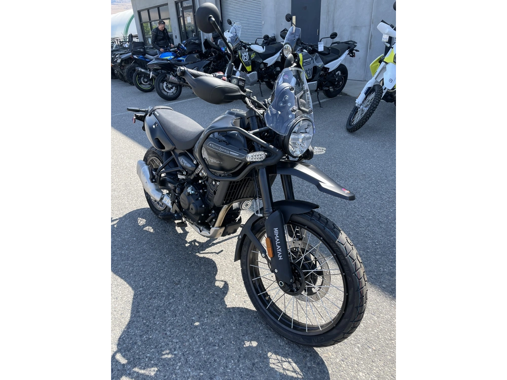 2026 Royal Enfield Himalayan Mana Black alt