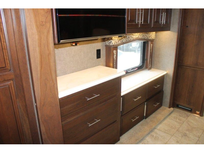Entegra Coach Aspire 44b 2017 alt