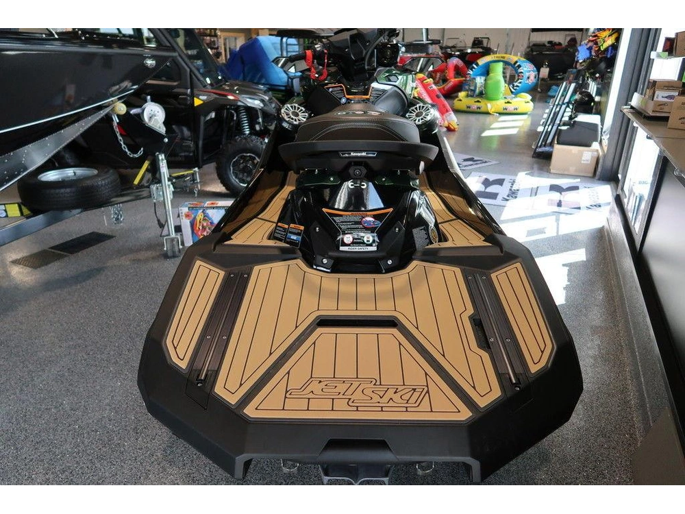 2025 Kawasaki Ultra 310lx alt