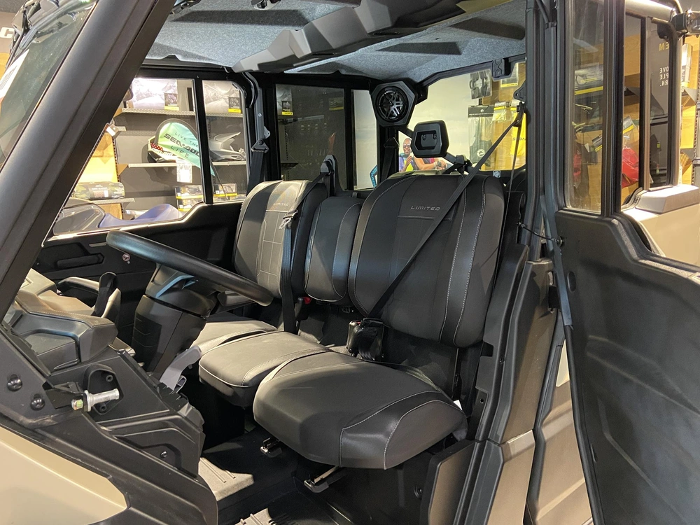 2026 Can-am Defender Max Ltd Cab Hd11 alt