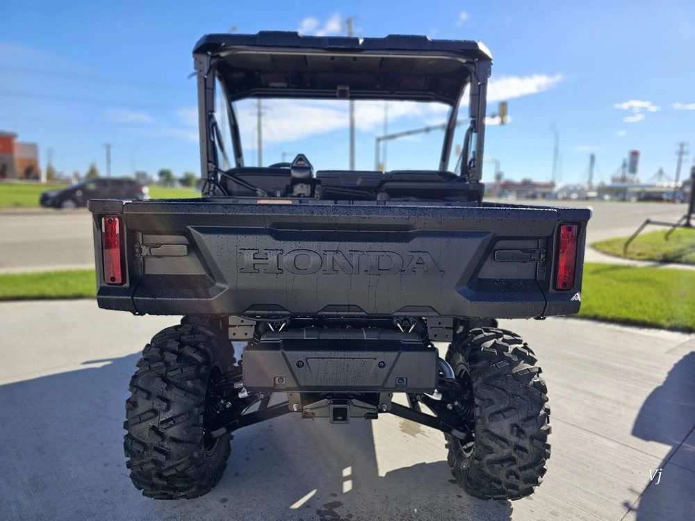 2026 Honda Pioneer 1000-3p Deluxe alt