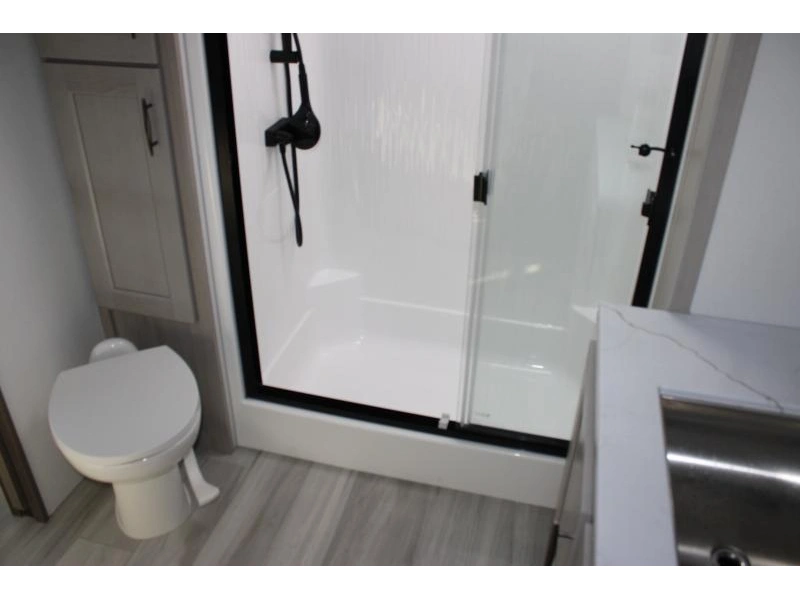 Grand Design Influence 3203gk 2025 alt