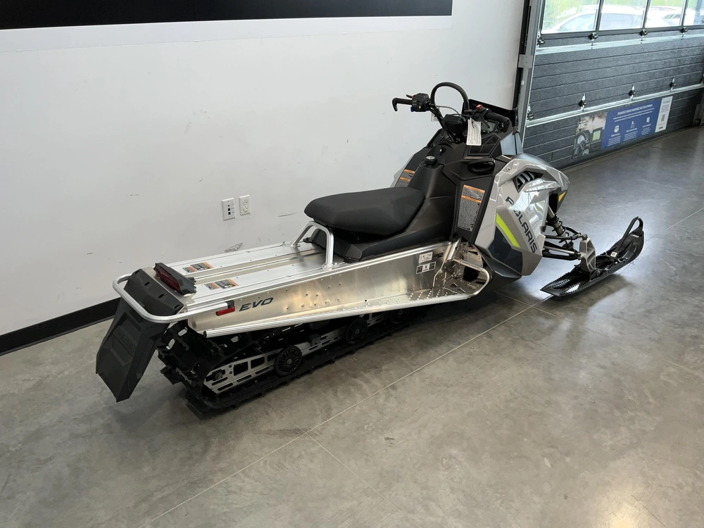 2026 Polaris 550 Rmk Evo 144 Es alt