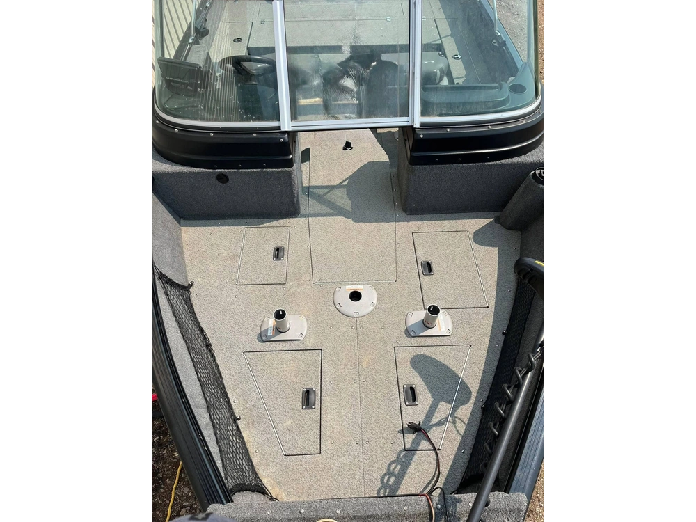 2018 Lund Boat Co 1775 Impact alt