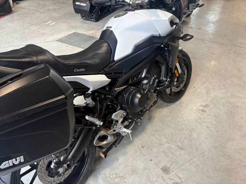 2017 Yamaha Yamaha Fj09 alt