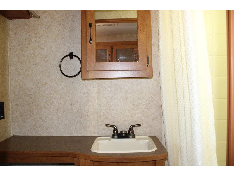 Evergreen Rv Ascend 171rd 2013 alt