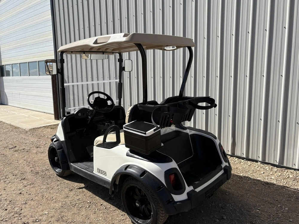 2016 E-z-go Rxv alt