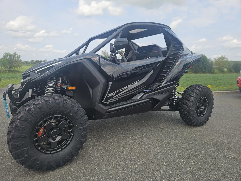 Cfmoto Z10 2026 alt