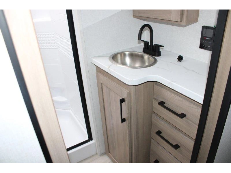 Keystone Rv Coleman 2400rex 2026 alt
