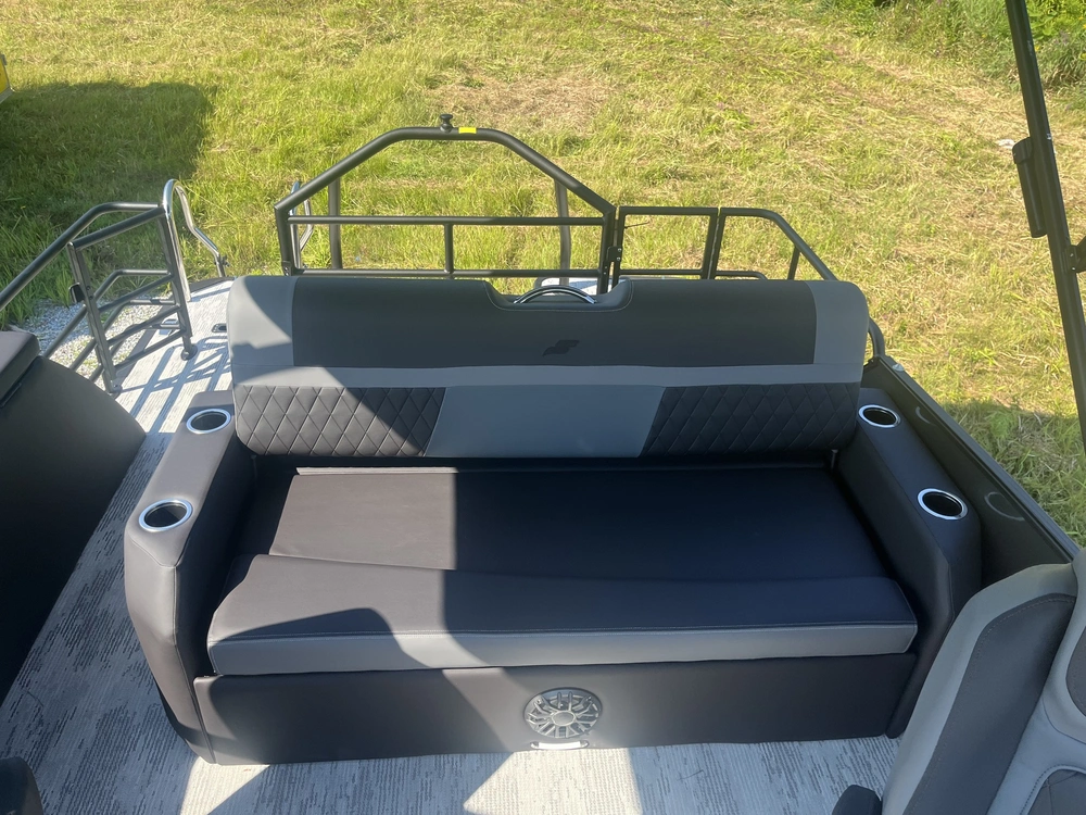 2027 Starcraft Exs 3 With Merc 150hp Qdh alt