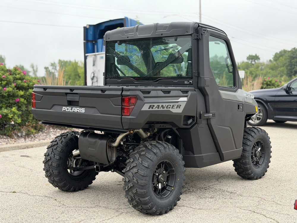 2027 Polaris Ranger Xp 1000 Cab alt