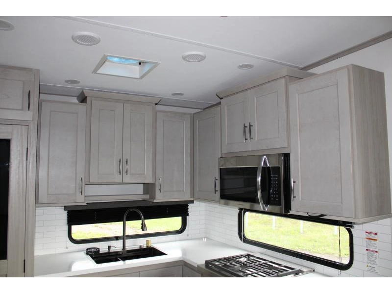 Grand Design Influence 3203gk 2025 alt