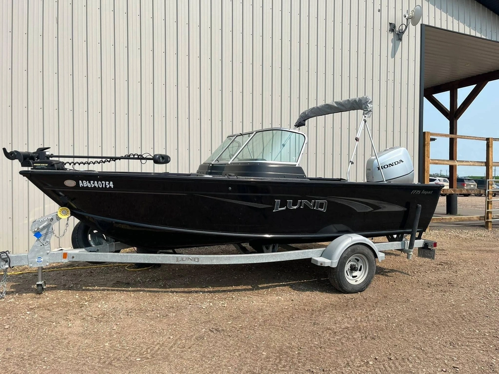 2018 Lund Boat Co 1775 Impact alt