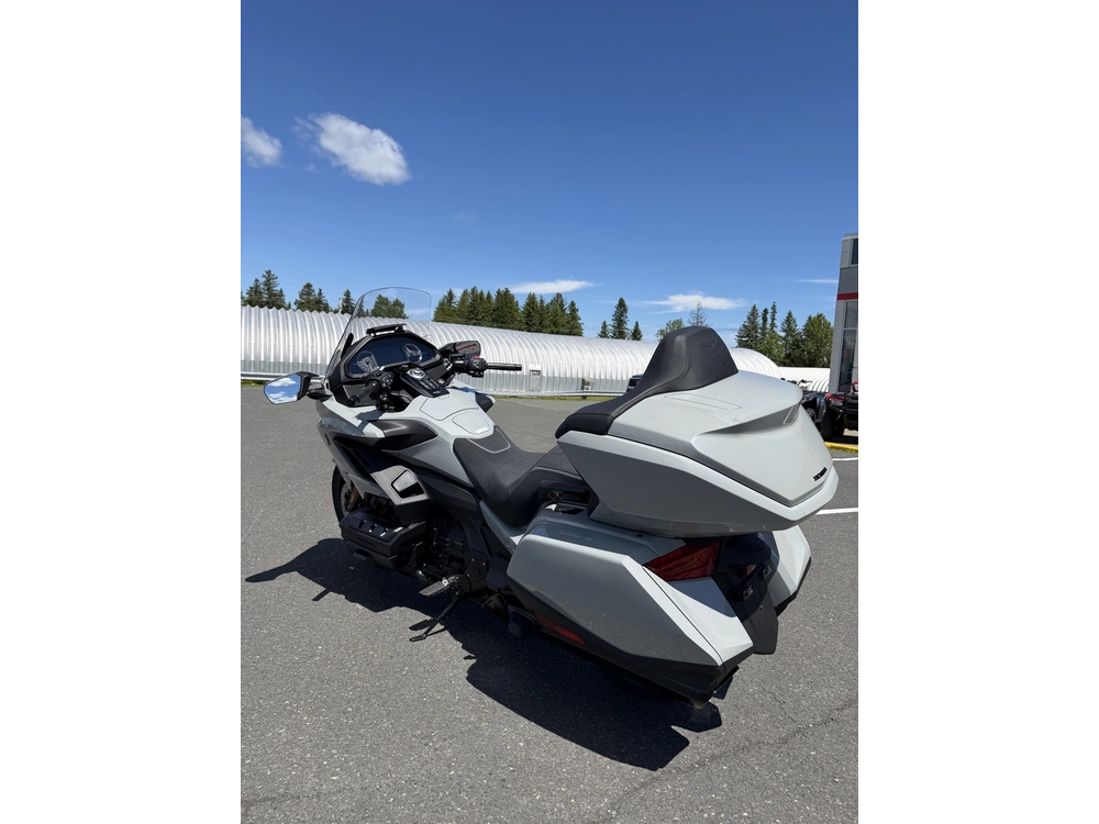 Honda Gold Wing Tour Dct Gl1800dt 2026 alt