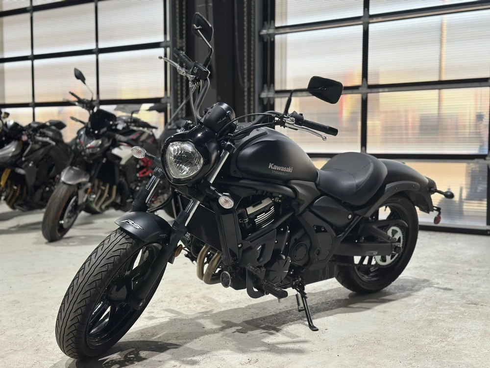 Kawasaki Vulcan S 2024 alt