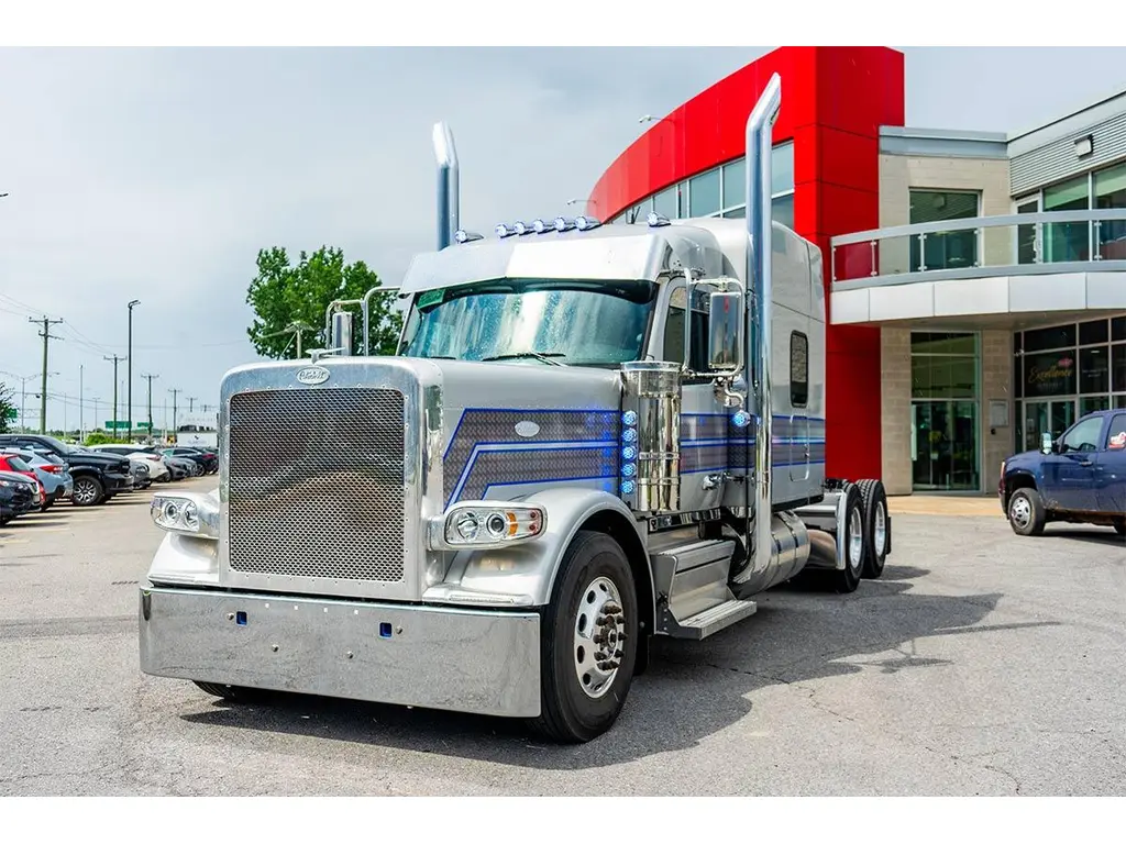2026 Peterbilt 589 