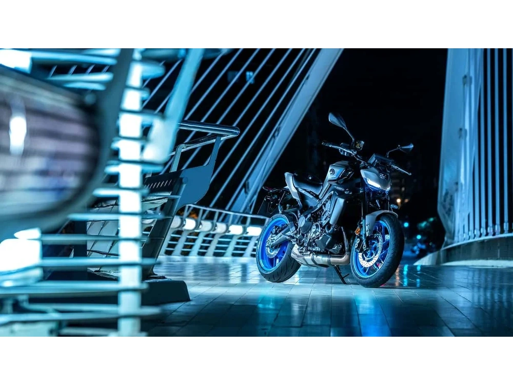 2025 Yamaha Mt-09 Team Yamaha Blue alt