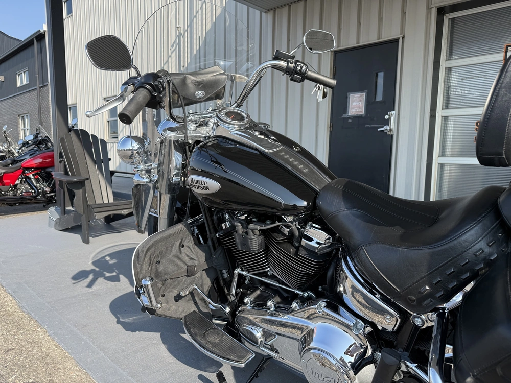2022 Harley-davidson Flhcs-heritage Classic 114 alt