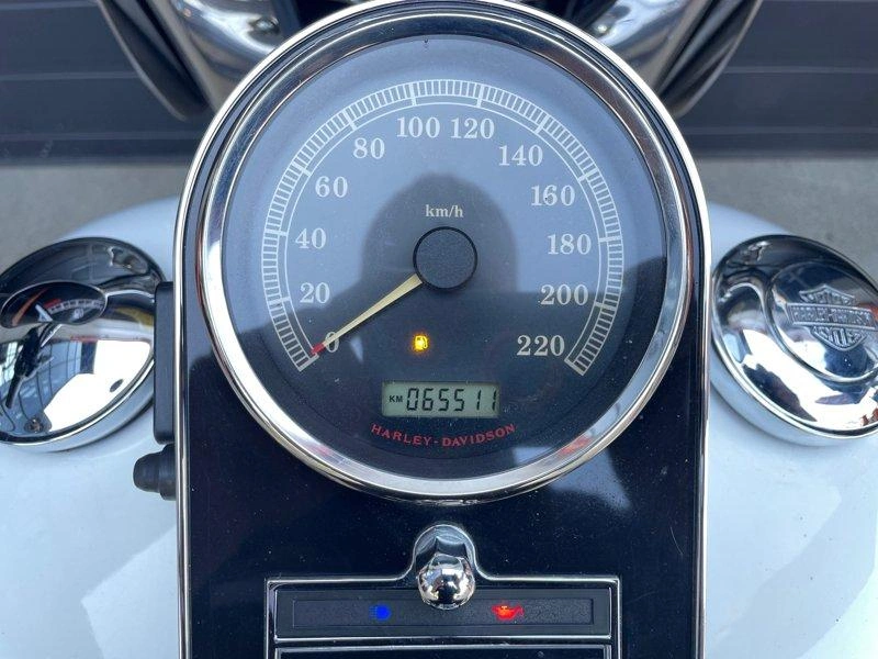 2008 Harley-davidson Touring Flstn - Softail™ Deluxe alt