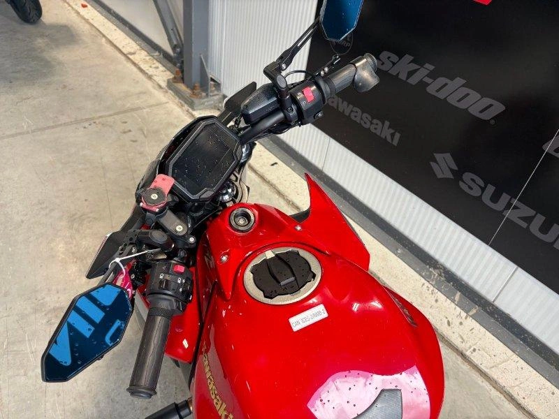2022 Kawasaki Z650 50th Anniversaire Rouge alt