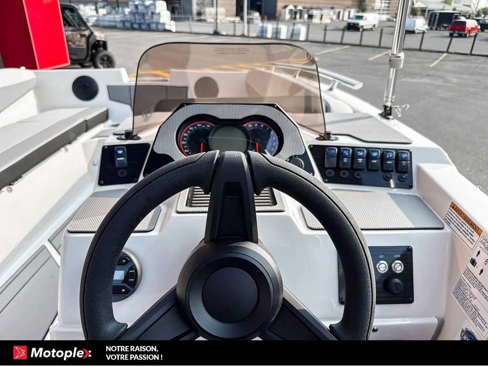 2027 Starcraft Sv J7 Turbine 170hp Rotax alt