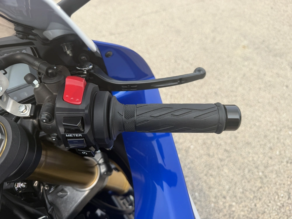 2027 Suzuki Gsx-r750z alt