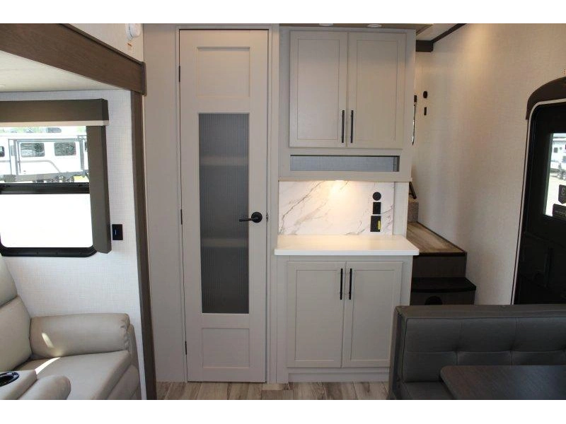 Keystone Rv Cougar 23mle 2027 alt