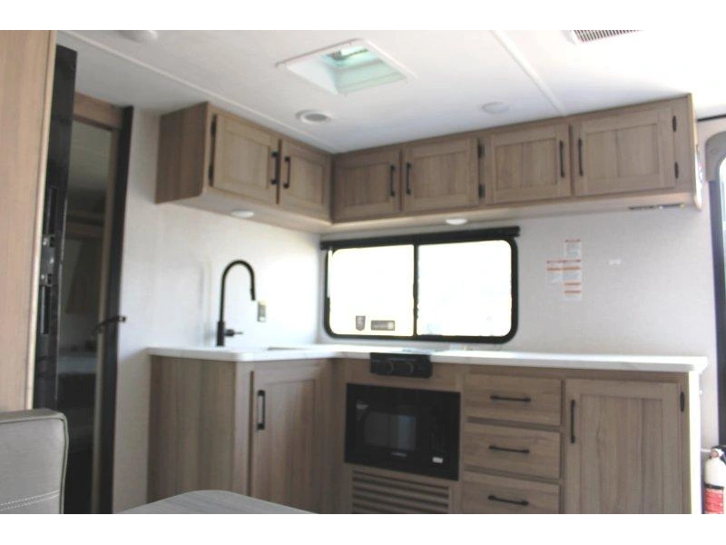 2026 Keystone Rv Coleman 22bx alt