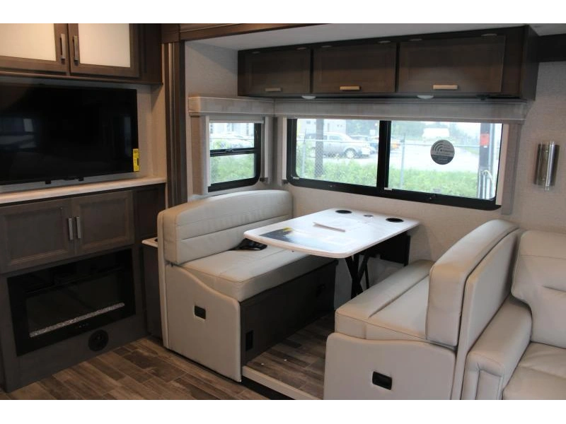Thor Motor Coach Indigo Cc35 2024 alt