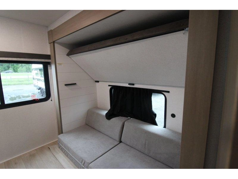 Jayco Jay Flight 325bht 2027 alt