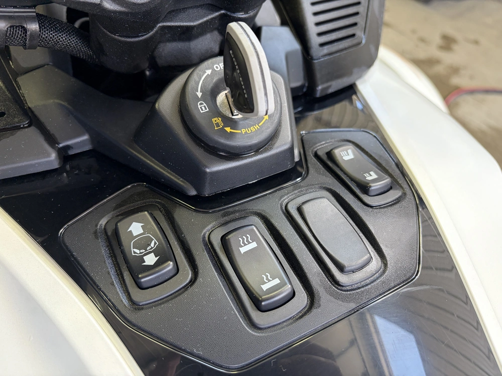Can-am Spyder Rt Ltd Sea-to-sky 2024 alt