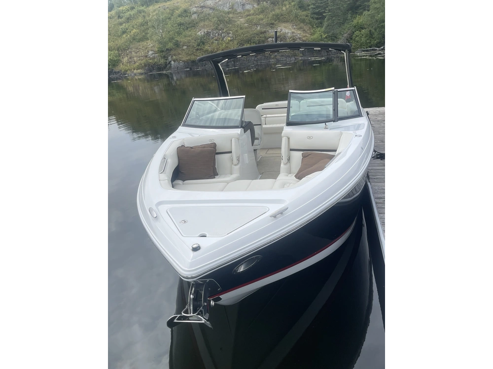 2017 Cobalt Boats R30 alt