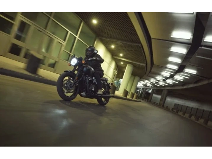 2026 Triumph Bonneville T120 Black Jet Black alt