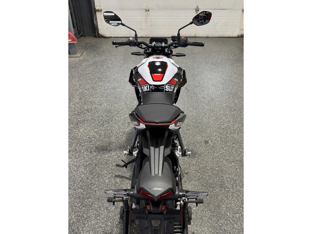 2025 Suzuki Gsx-8sm5 alt