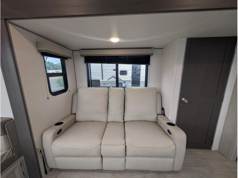 Coachmen Catalina 283rnr 2027 alt