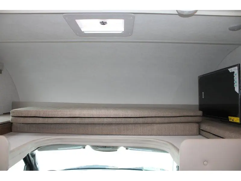 Thor Motor Coach Four Winds 2027