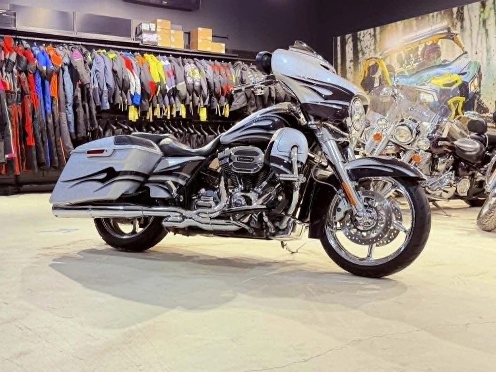 2015 Harley-davidson Cvo Road Glide alt